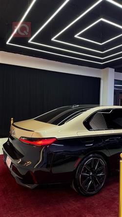 بي ام دبليو الفئة 7